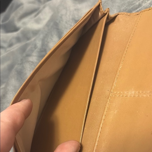 Coach Trifold Tan Wallet With Gold Snap Closure - Picture 3 of 6